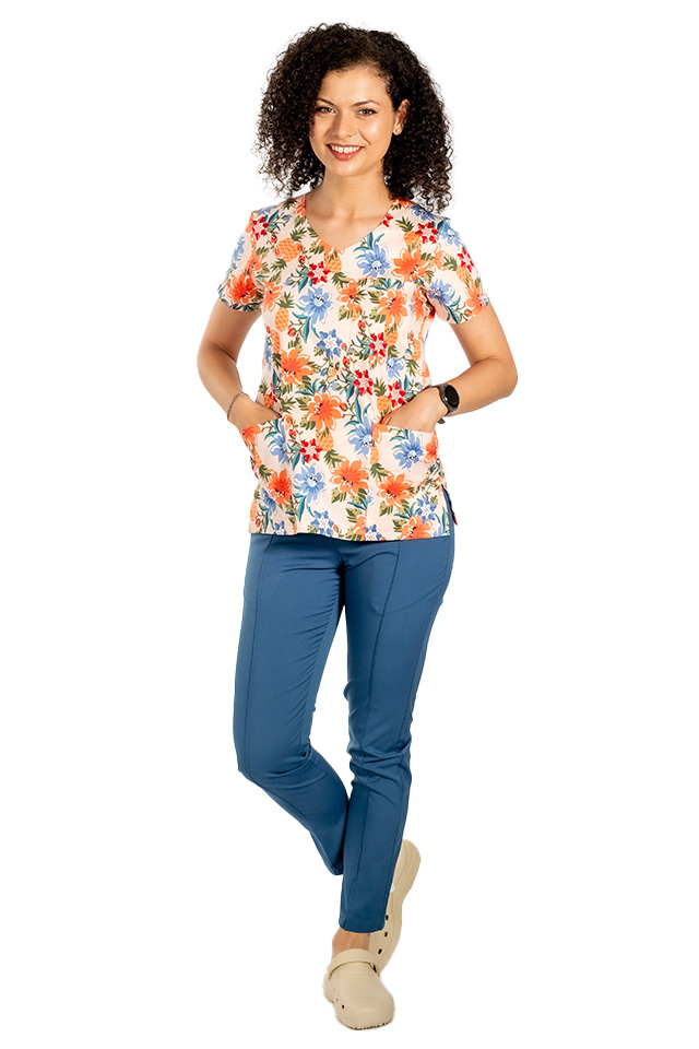 Tuta medica elasticizzata a fiori con camicetta stampata e pantaloni in jeans elasticizzati con coulisse ed elastico
