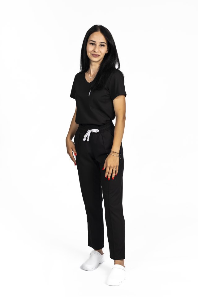 Tuta medica elasticizzata nera con camicetta con scollo a V e pantaloni con coulisse ed elastico