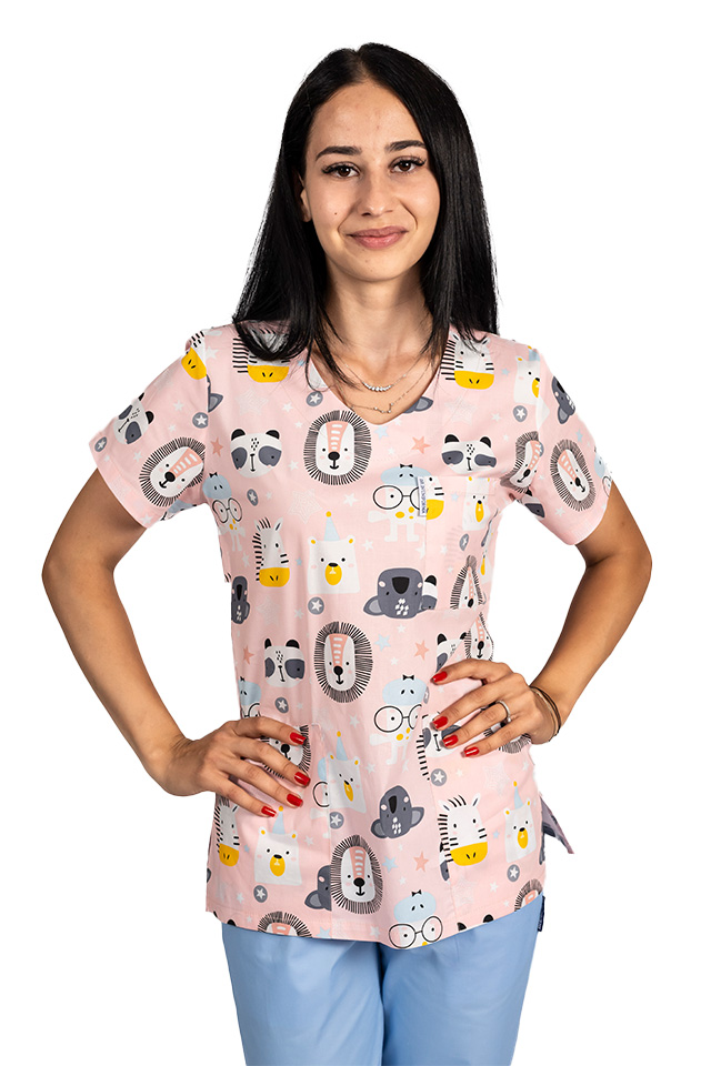 Camice medico con stampa leone e tre tasche applicate 