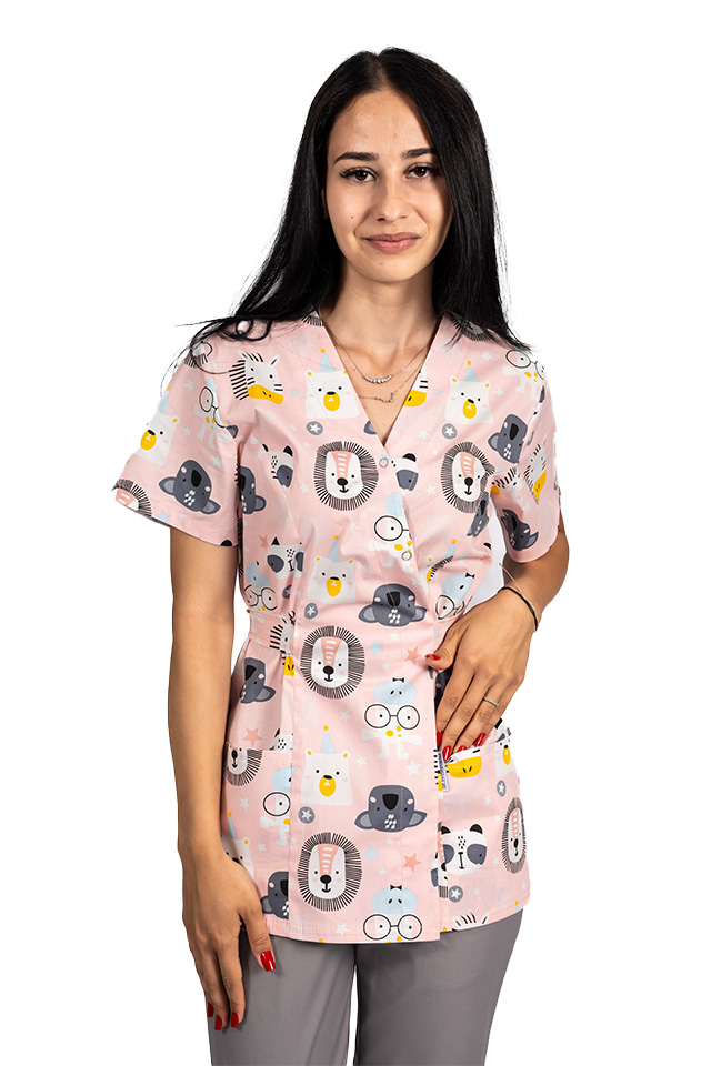 Tuta medica kimono leone, con camicetta stampata e pantaloni elasticizzati