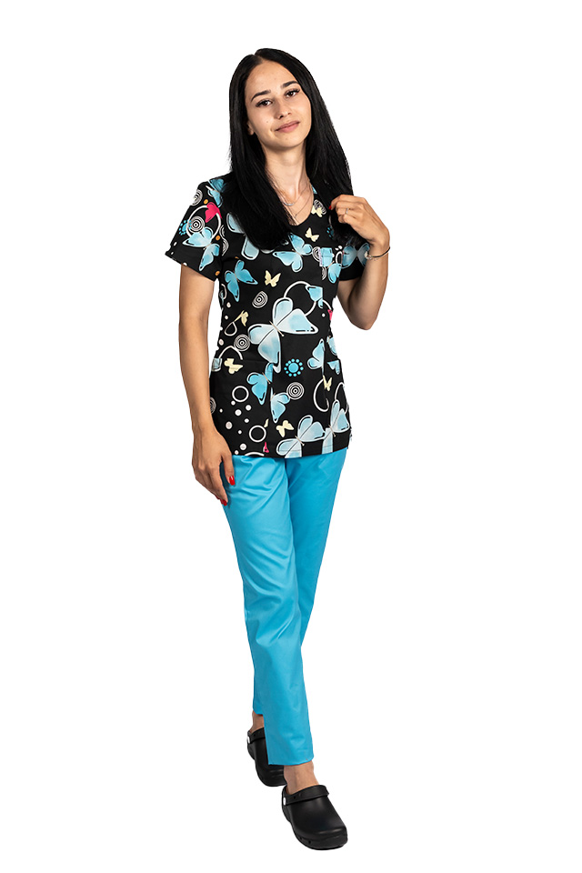 Tuta medica Blackbutterfly, con camicetta stampata e pantaloni elasticizzati