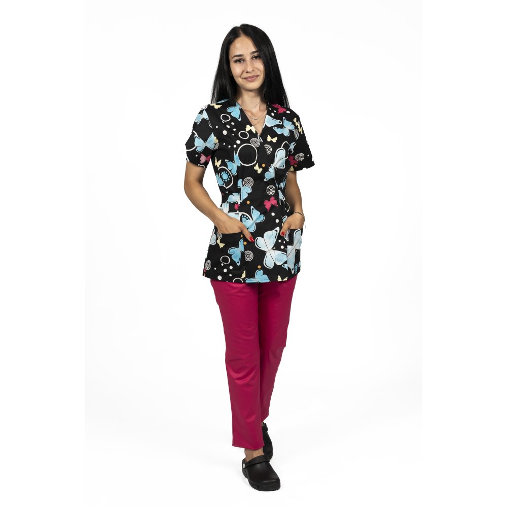Tuta medica kimono Blackbutterfly, con camicetta stampata e pantaloni elasticizzati