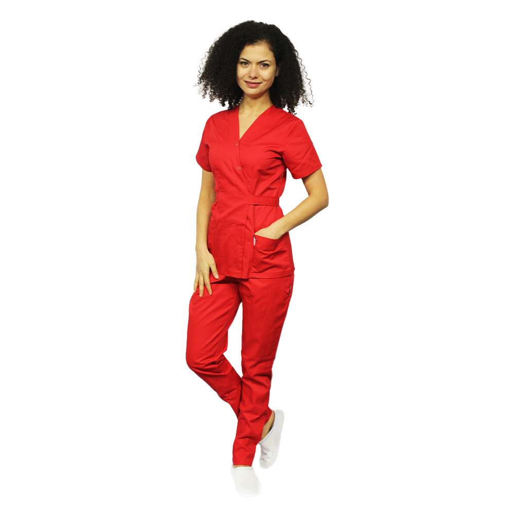 Tuta medica rossa con camicetta kimono e pantaloni con elastico