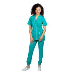 Tuta medicale elasticizzata verde turchese, con blusa a kimono con profili bianchi e pantaloni jogger