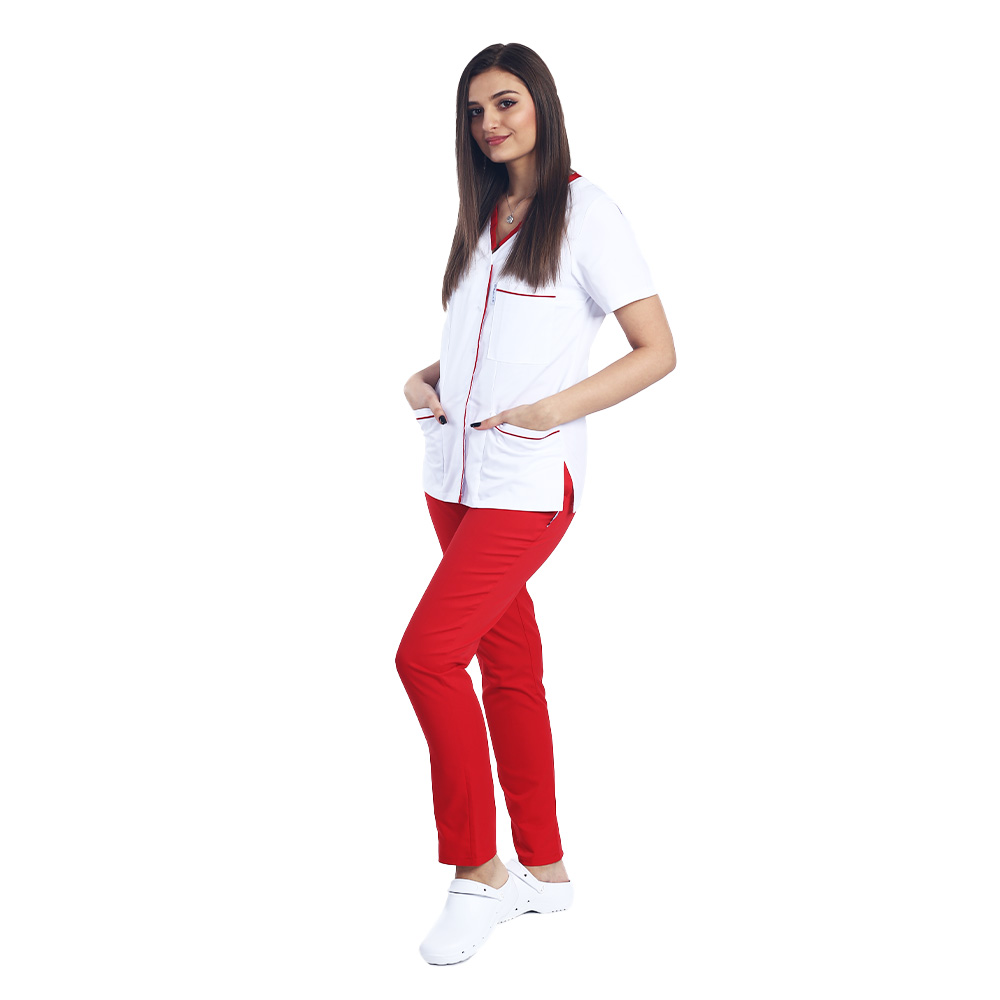 Tuta medica composta da camicetta bianca con paspol rosso e pantaloni rossi con elastico
